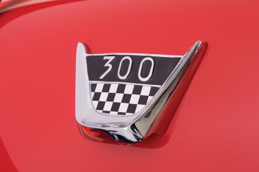 Логотип Chrysler C-300 1955 года  (фото 25 из 98)